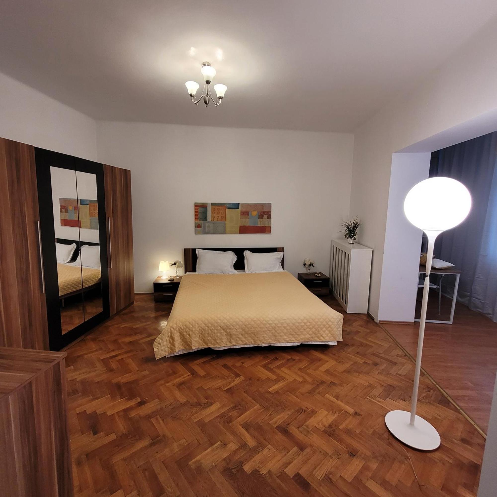 Anastasia Bratianu 24 A Self Check From 2 Pm Appartement *